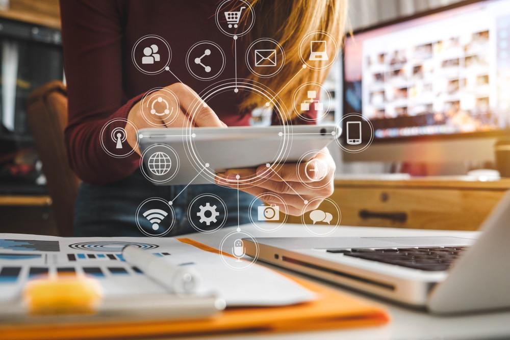 Descubre el Futuro: Asistente Virtual con IA